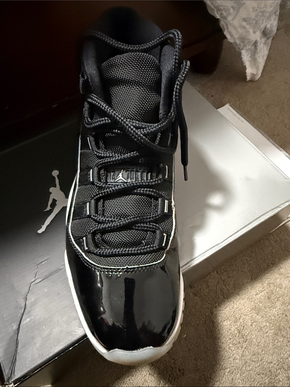 Air Jordan Retro 11 - Picture 7 of 15